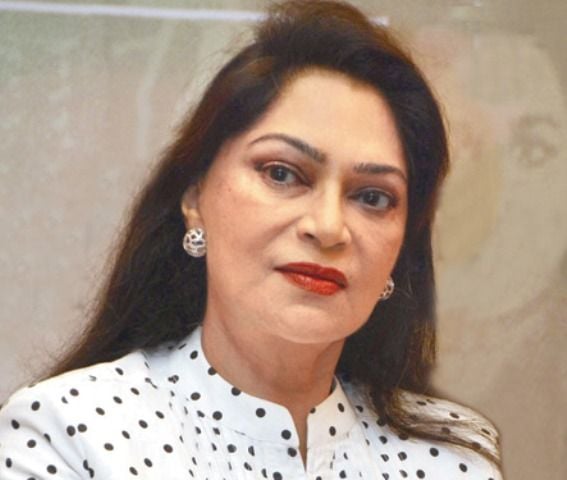 सिमी ग्रेवाल ने रावण के नाम लिखा खुला खत, तुम्हें जलाने की कोई खास वजह नहीं, तुम तो आधे से ज्यादा सांसदों से बेहतर