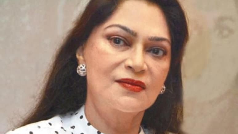 सिमी ग्रेवाल ने रावण के नाम लिखा खुला खत, तुम्हें जलाने की कोई खास वजह नहीं, तुम तो आधे से ज्यादा सांसदों से बेहतर