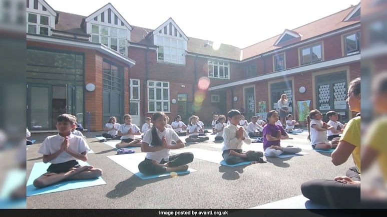 UK's First State-Funded Hindu School Receives 'Outstanding' Rating: "Relentlessly Ambitious" UK's First State-Funded Hindu School Receives 'Outstanding' Rating: "Relentlessly Ambitious"