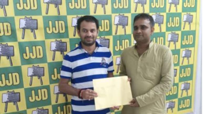 तेजस्वी के खिलाफ राघोपुर से तेज प्रताप ने उतारा उम्मीदवार, जानिए कौन हैं प्रेम कुमार यादव तेजस्वी के खिलाफ राघोपुर से तेज प्रताप ने उतारा उम्मीदवार, जानिए कौन हैं प्रेम कुमार यादव