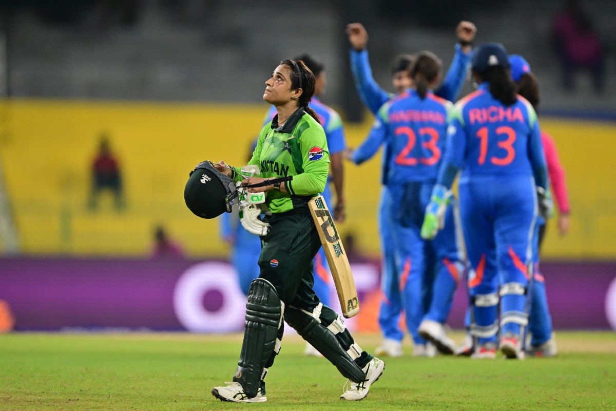 Pakistan Star Sidra Amin Handed Big Punishment By ICC After Women's World Cup Game Against India
