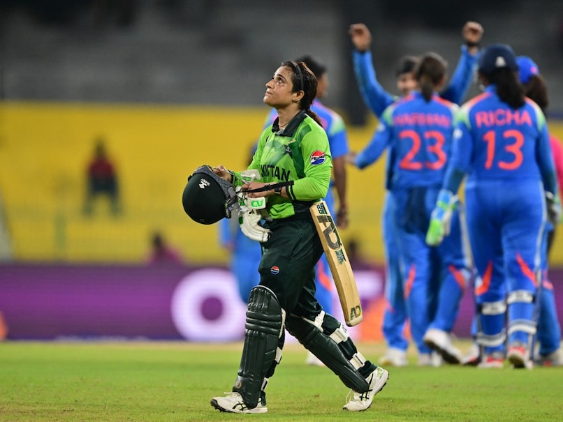 Pakistan Star Sidra Amin Handed Big Punishment By ICC After Women's World Cup Game Against India