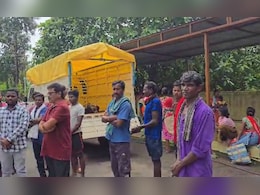 दरिंदों ने महिला को CRPF कैंप के पास से घसीटा, जंगल में रेप करने के बाद कर दिया मर्डर, मंदिर में पूजा कर गांव लौट रही थी  दरिंदों ने महिला को CRPF कैंप के पास से घसीटा, जंगल में रेप करने के बाद कर दिया मर्डर, मंदिर में पूजा कर गांव लौट रही थी