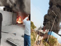 Bhiwadi Fire: लाइटर बनाने वाली फैक्ट्री में लगी भीषण आग, करोड़ों का माल जलकर राख, कई KM दूर से दिख रहा काला धुंआ Bhiwadi Fire: लाइटर बनाने वाली फैक्ट्री में लगी भीषण आग, करोड़ों का माल जलकर राख, कई KM दूर से दिख रहा काला धुंआ