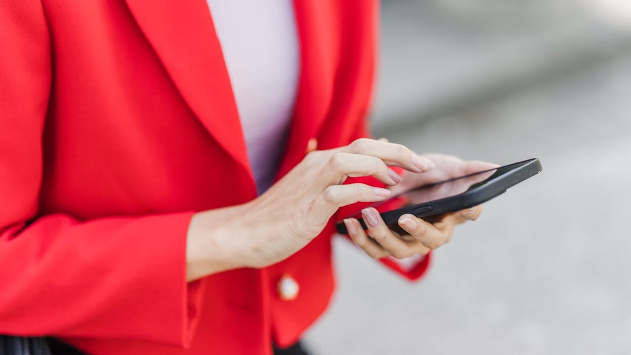 Why Indian Men Wear Shawls In Winter Why Indian Men Wear Shawls In Winter