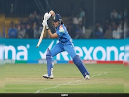 Smriti Mandhana: स्मृति मंधाना ने जड़ा एक और अर्द्धशतक, खतरे में आया मिताली राज का वर्ल्ड रिकॉर्ड Smriti Mandhana: स्मृति मंधाना ने जड़ा एक और अर्द्धशतक, खतरे में आया मिताली राज का वर्ल्ड रिकॉर्ड