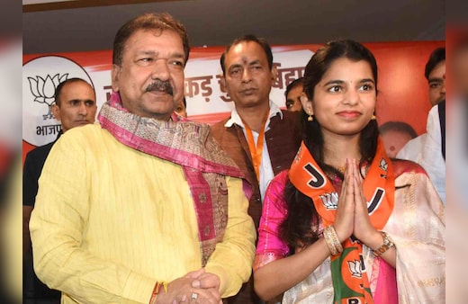 Bihar Election 2025 News Live : फुल स्पीड में BJP का 'मिशन बिहार', 71 की लिस्ट के बाद अब मैथिली ने भी थामा कमल