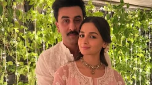 Inside Alia Bhatt And Ranbir Kapoor's Last Diwali Celebrations At Vastu. Ayan Mukerji And Shaheen Bhatt Are There Too