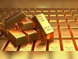 धनतेरस पर सोने की कीमतें 1.3 लाख रुपए तक पहुंचने का अनुमान, चांदी के भी बढ़े दाम धनतेरस पर सोने की कीमतें 1.3 लाख रुपए तक पहुंचने का अनुमान, चांदी के भी बढ़े दाम