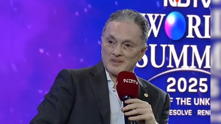 'रेमंड 30 रुपए से लेकर 10 लाख मीटर वाला कपड़ा बनाता है', एनडीटीवी वर्ल्ड समिट में गौतम सिंघानिया