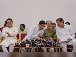 राज ठाकरेंसाठी काँग्रेसश्रेष्ठींना प्रेमपत्र, काँग्रेससोबतचा संसार तुटणार? काँग्रेस नेते संजय राऊत यांच्यावर भडकले राज ठाकरेंसाठी काँग्रेसश्रेष्ठींना प्रेमपत्र, काँग्रेससोबतचा संसार तुटणार? काँग्रेस नेते संजय राऊत यांच्यावर भडकले