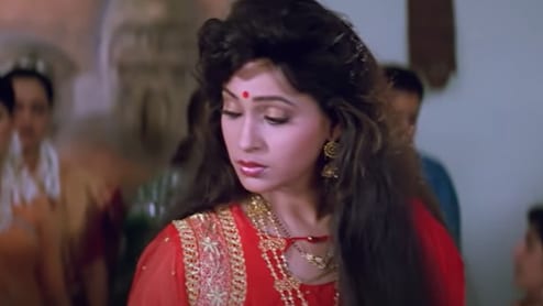 शहीद हो गया था पति, ससुरालवालों की खातिर करवा चौथ का व्रत रख रही थी अलका, रुला देगी ये कहानी
