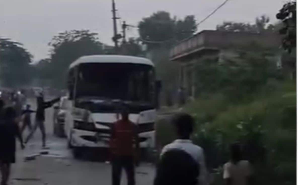 Violent Clash: Liquor Smugglers Attack Police Team in Bihar