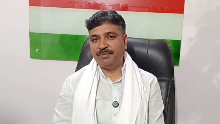 Rajasthan Politics: नेता प्रतिपक्ष टीकाराम जूली का सरकार पर तीखा हमला, बोले- 'अपराधों का ग्राफ लगातार ऊपर जा रहा है' Rajasthan Politics: नेता प्रतिपक्ष टीकाराम जूली का सरकार पर तीखा हमला, बोले- 'अपराधों का ग्राफ लगातार ऊपर जा रहा है'