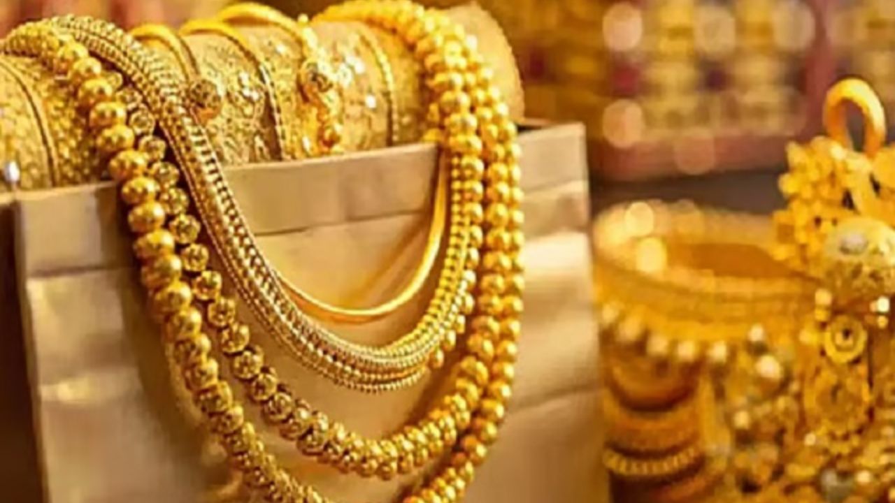 Gold-Silver Rate: 1,26,000 पार हुआ सोना, एक्सपर्ट ने बताई आगे की राह, कब खरीदें?