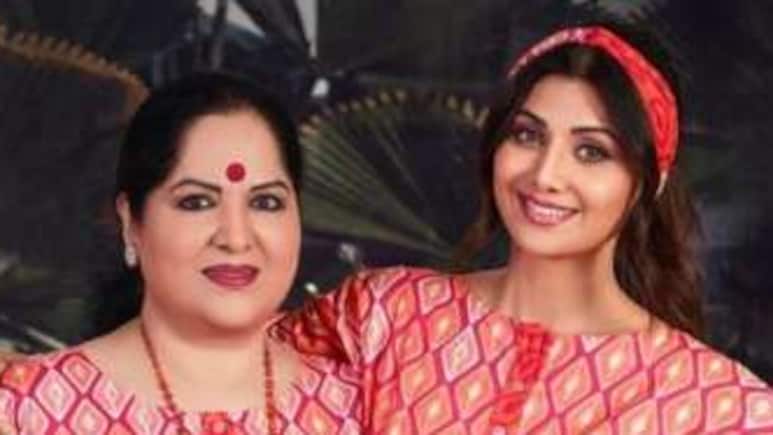 Shilpa Shetty's Mother Sunanda Shetty Hospitalised Due To Age-Related Health Issues Shilpa Shetty's Mother Sunanda Shetty Hospitalised Due To Age-Related Health Issues