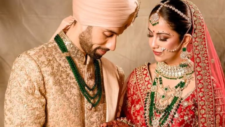 Avika Gor Shares Dreamy Wedding Pictures With Milind Chandwani: "<i>Balika Se Vadhu Tak</i>"