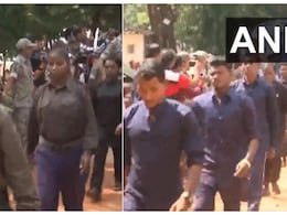 छत्तीसगढ़ में 208 नक्सलियों ने किया सरेंडर, 98 पुरुष और 110 महिलाएं शामिल छत्तीसगढ़ में 208 नक्सलियों ने किया सरेंडर, 98 पुरुष और 110 महिलाएं शामिल