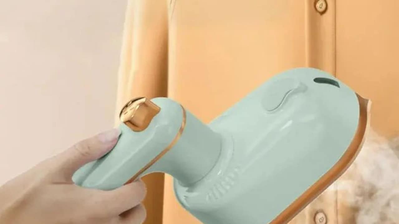 Best Portable Iron Steamers Under ₹3500 For People Who Travel Frequently