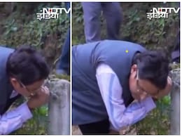 VIDEO: हैलो ममता दीदी, सुनाई दे रहा है... दार्जिलिंग के सांसद का बंगाल की CM पर तंज, वीडियो वायरल VIDEO: हैलो ममता दीदी, सुनाई दे रहा है... दार्जिलिंग के सांसद का बंगाल की CM पर तंज, वीडियो वायरल