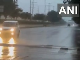 Heavy Overnight Rain, Thunderstorms Hit Delhi, Temperature Drops Heavy Overnight Rain, Thunderstorms Hit Delhi, Temperature Drops