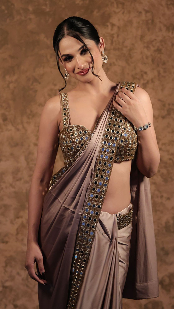 Kashish Kapoor’s Saree Sparkles with Every Step
