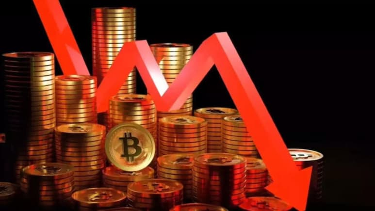 Bitcoin Price: क्रिप्टो मार्केट में मचा हाहाकार, अरबों उड़े, क्यों पिट गया बिटकॉइन? Bitcoin Price: क्रिप्टो मार्केट में मचा हाहाकार, अरबों उड़े, क्यों पिट गया बिटकॉइन?