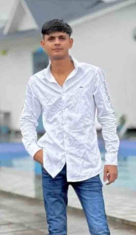 मृतक की फोटो मृतक की फोटो