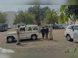 लव स्टोरी का खतरनाक मोड़: प्रेमिका के भाई संग बॉयफ्रेंड बना चोर, राजस्थान-मध्यप्रदेश में मचा हड़कंप लव स्टोरी का खतरनाक मोड़: प्रेमिका के भाई संग बॉयफ्रेंड बना चोर, राजस्थान-मध्यप्रदेश में मचा हड़कंप