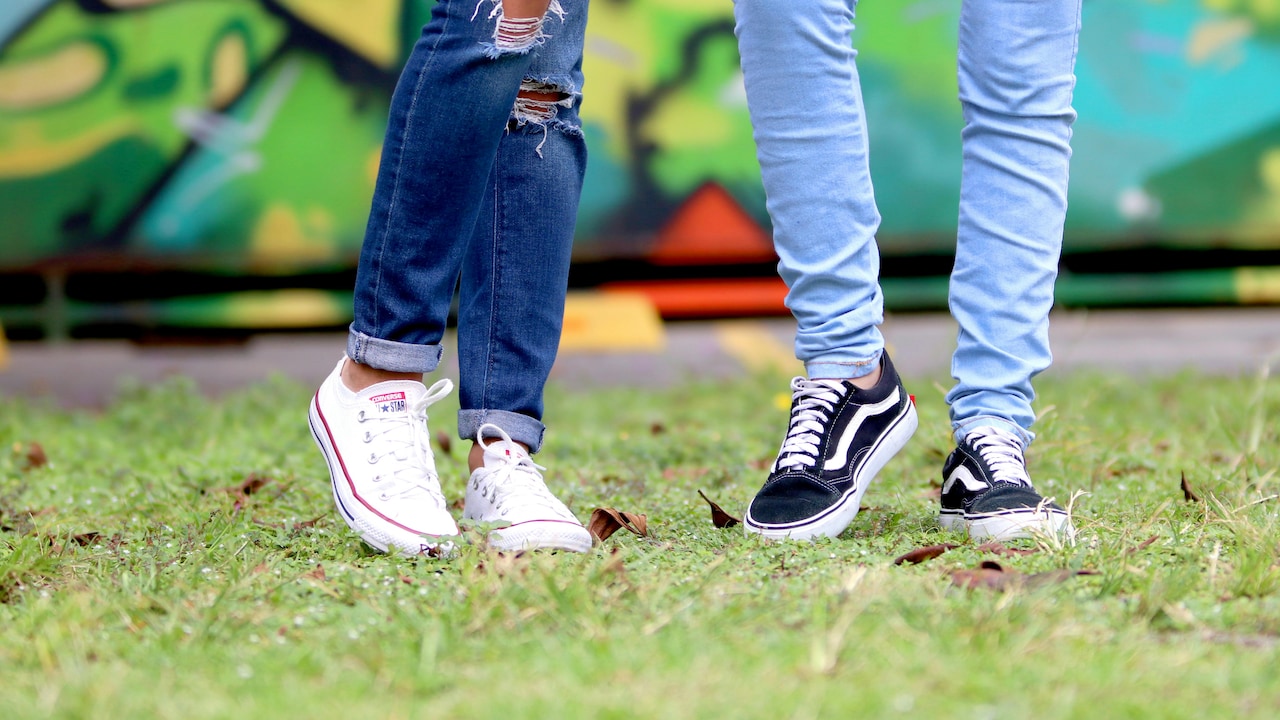 Things to know when pairing shoes with jeans Things to know when pairing shoes with jeans