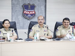 &quot;Telangana No Longer Their &lt;i&gt;Karmabhoomi&lt;/i&gt;&quot;: Top Cop As 3 Maoist Leaders Surrender