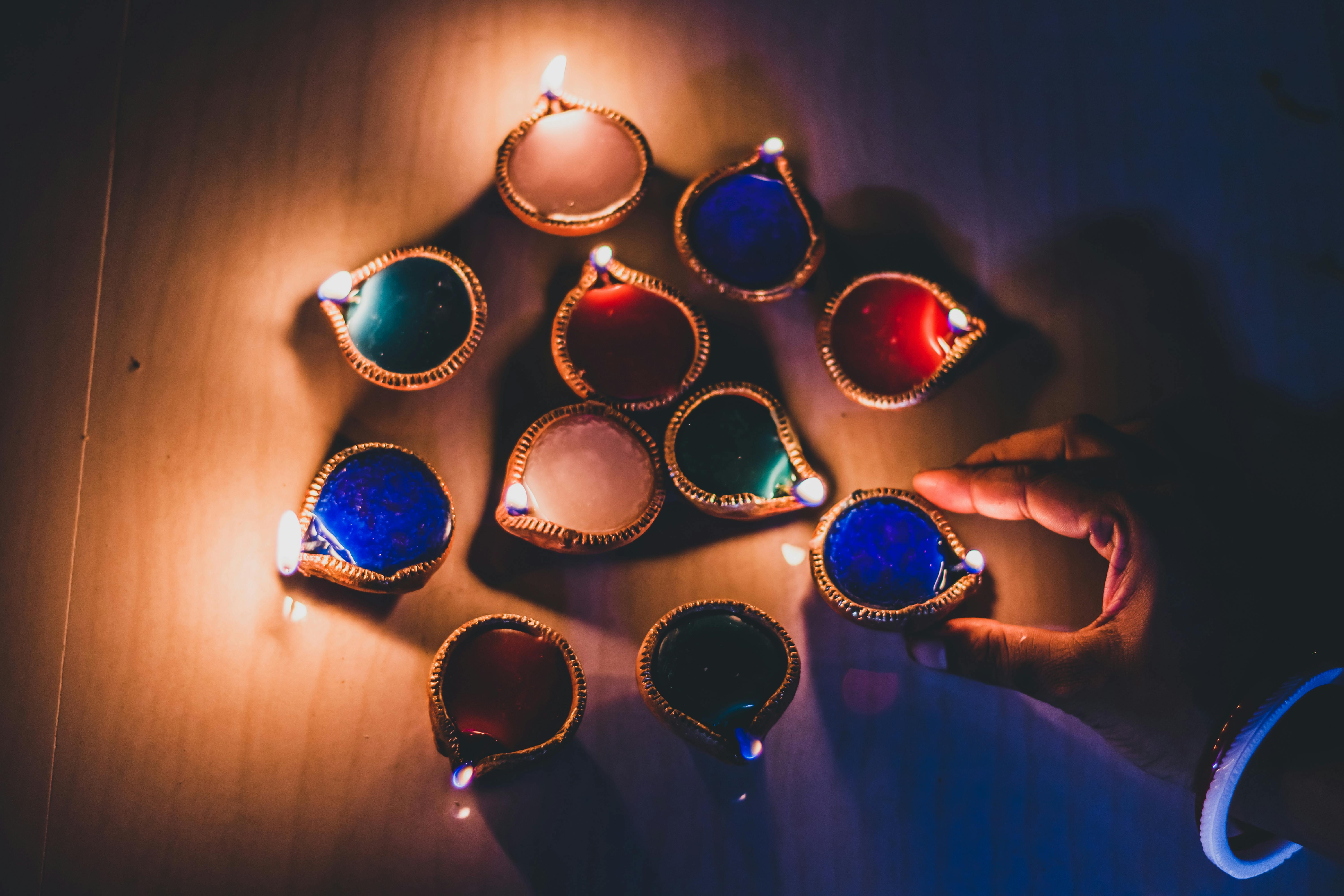 Top 5 Diwali Diya Decoration Ideas Trending In 2025
