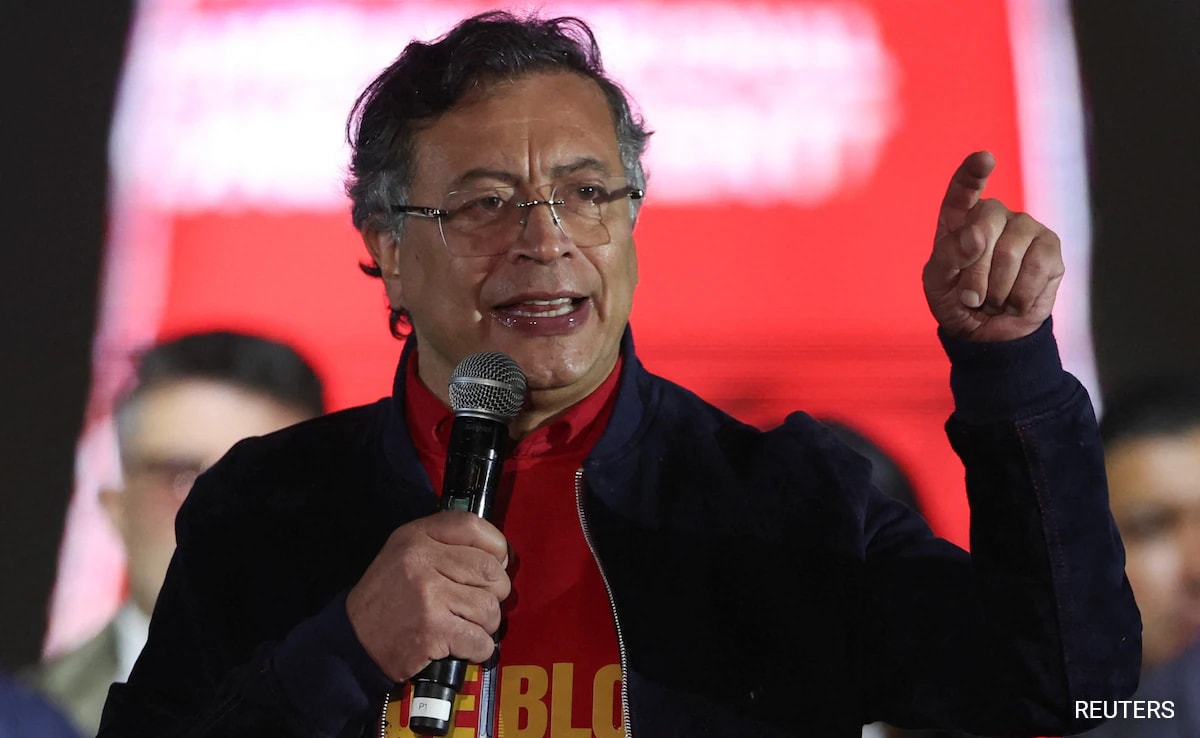 Colombian President Gustavo Petro Faces Salary Access Issues Due to US Sanctions