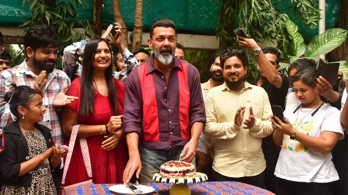 Watch: <i>Barsaat</i> To <i>Ba***ds Of Bollywood</i>, Bobby Deol Cuts Cake To Celebrate 30 Years In Films