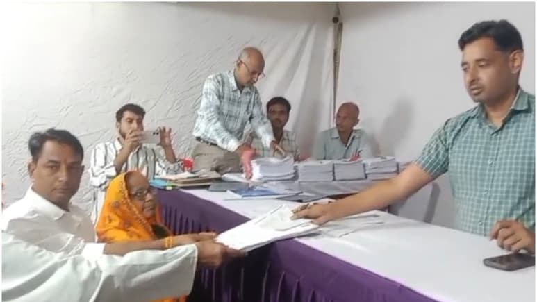 Rajasthan Bypoll: अंता उपचुनाव में अब होगा 'महामुकाबला', नरेश मीणा ने निर्दलीय उम्मीदवार के तौर पर किया नामांकन