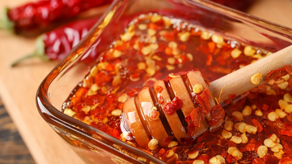 Why Everyone Is Drizzling Hot Honey On Pizza, Chicken, And Even Ice Cream