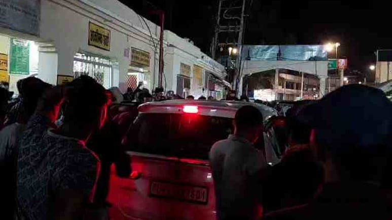 अयोध्या में प्रॉपर्टी विवाद में बीजेपी नेता को मारी गोली, पुलिस हिरासत में आरोपी