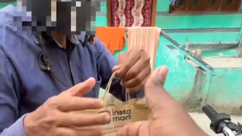 Hyderabad Man Orders Sweets Across Platforms, Gifts Them To Delivery Agents Hyderabad Man Orders Sweets Across Platforms, Gifts Them To Delivery Agents