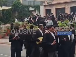 राजस्थान हाईकोर्ट को मिली बम से उड़ाने की धमकी, आनन-फानन में परिसर को कराया खाली राजस्थान हाईकोर्ट को मिली बम से उड़ाने की धमकी, आनन-फानन में परिसर को कराया खाली