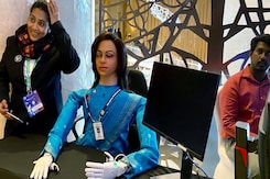 ISRO Robot | Meet 'Vyommitra': ISRO's First Humanoid Set for Gaganyaan Mission ISRO Robot | Meet 'Vyommitra': ISRO's First Humanoid Set for Gaganyaan Mission
