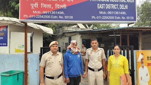 रास्ता बदलकर सुनसान जगह ले गया, छेड़छाड़ कर छीना फोन-पर्स; उबर बाइक राइडर ऐसे पकड़ा गया