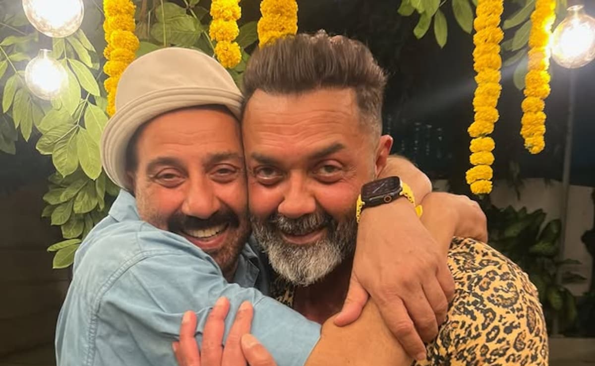 Bobby Deol Recalls Sunny Deol Saving Him After Leg Injury During Barsaat Shoot: "Got Me Airlifted Overnight"