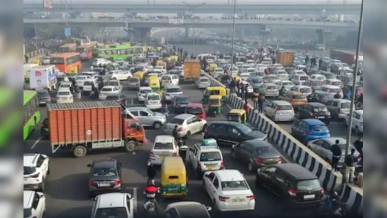 दिल्ली के पुराने वाहन मालिकों के लिए अच्छी खबर! रेखा गुप्ता सरकार ने दिया बड़ा तोहफा, पढ़ें क्यों खास है ये आदेश दिल्ली के पुराने वाहन मालिकों के लिए अच्छी खबर! रेखा गुप्ता सरकार ने दिया बड़ा तोहफा, पढ़ें क्यों खास है ये आदेश