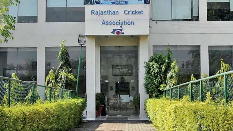 Rajasthan: RCA एडहॉक कमेटी संयोजक की मुश्किलें बढ़ीं, होटल बुकिंग, किट और खर्चों में धांधली के आरोप, जांच के आदेश जारी Rajasthan: RCA एडहॉक कमेटी संयोजक की मुश्किलें बढ़ीं, होटल बुकिंग, किट और खर्चों में धांधली के आरोप, जांच के आदेश जारी