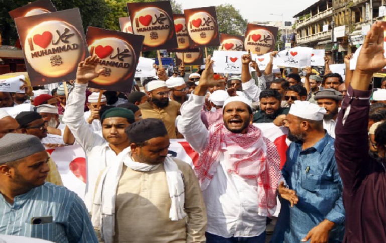 'आई लव मोहम्मद' अभियान प्रेम नहीं, पतन का संकेत... गलती कहां हुई?