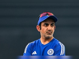 IND vs WI: दिल्ली टेस्ट जीतने के बाद भी खुश नहीं गौतम गंभीर, पिच को लेकर उठाए सवाल IND vs WI: दिल्ली टेस्ट जीतने के बाद भी खुश नहीं गौतम गंभीर, पिच को लेकर उठाए सवाल