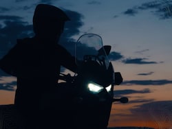 Kawasaki KLE 500 Breaks Cover On October 24; What To Expect?