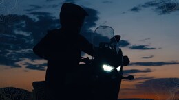 Kawasaki KLE 500 Breaks Cover On October 24; What To Expect?