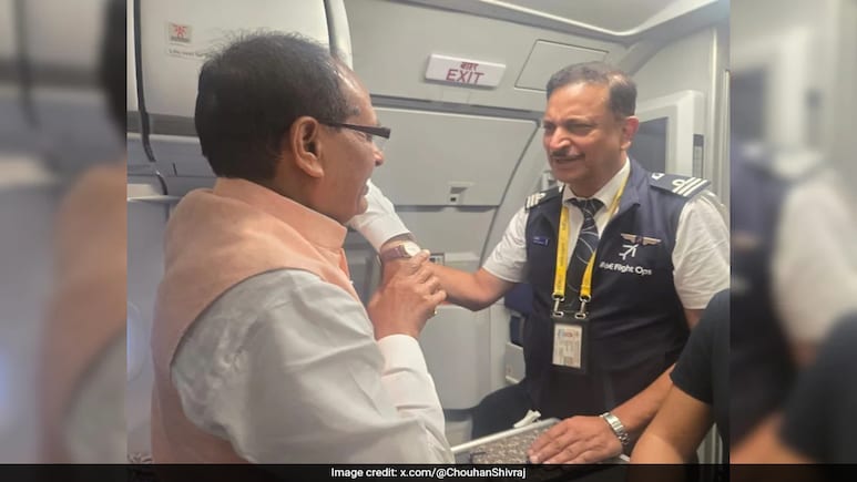 This BJP MP Was Co-Pilot On Patna-Delhi Flight. Union Minister Shares Pics This BJP MP Was Co-Pilot On Patna-Delhi Flight. Union Minister Shares Pics