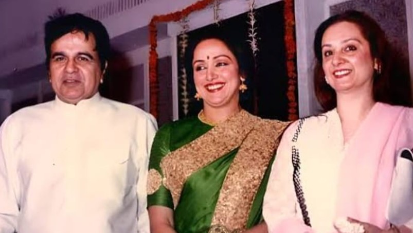 On Hema Malini's Birthday, Saira Banu Recalls "Being Taken By Her Beauty And Grace" In Their First Meeting